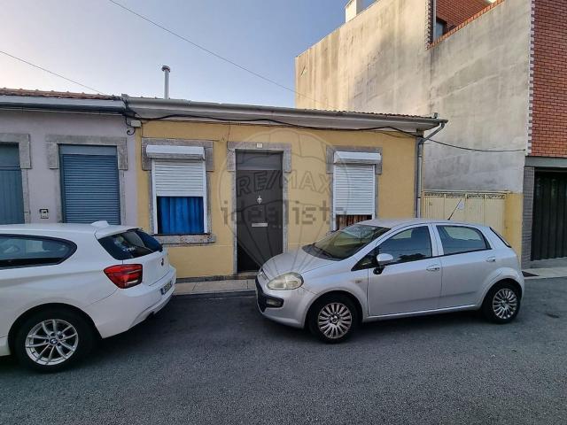 Casa venda em Avilhó, Porto