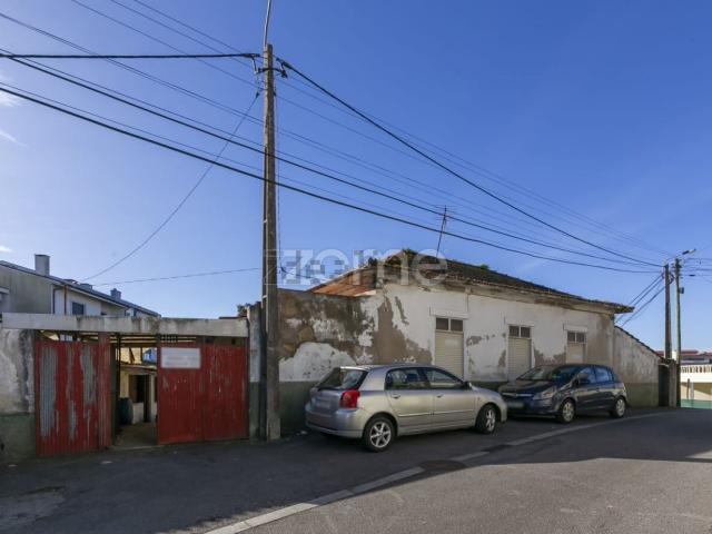 Casa venda em Regedoura, Porto