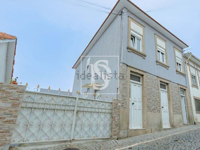 Casa venda em Lomba, Guifões