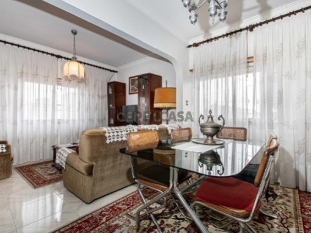 Casa venda em Odivelas, Quinta das Dálias