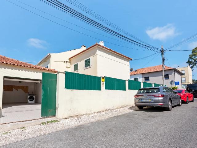 Casa alugar em São Francisco Xavier, Lisboa