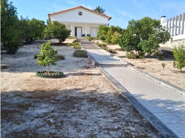 Casa venda em Pederneira, Leiria
