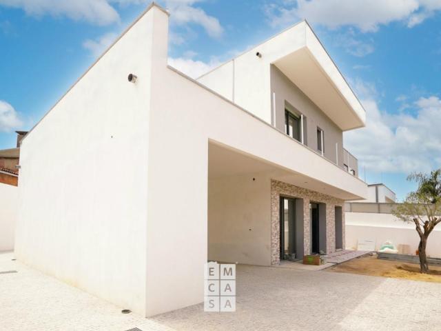 Vivenda venda em São Roque, Vila Chã Vivenda venda em São Roque, Vila Chã