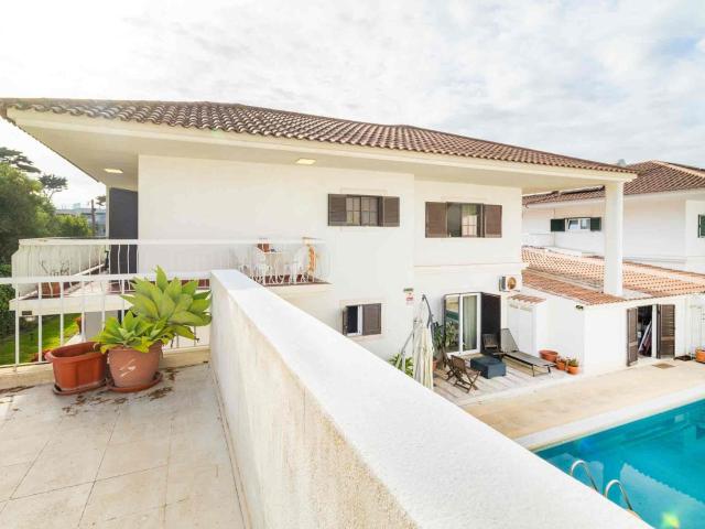 Casa alugar em Santa Teresinha, Cascais