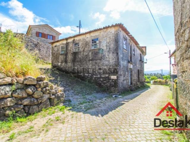 Casa venda em Oliveira De Frades, Viseu