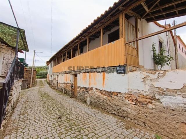 Casa venda em Argeriz, Vila Real