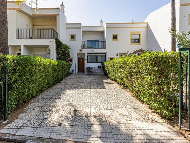 Vivenda venda em Albufeira e Olhos de Água, Albufeira