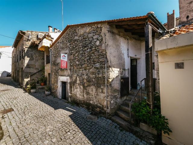 Casa venda em Castelo Branco, Caria