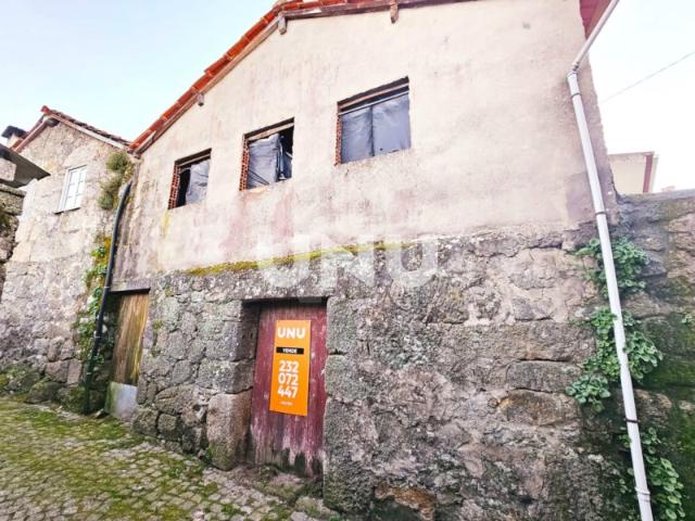 Casa venda em Fataúnços, Viseu