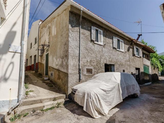 Casa venda em Castelo Branco, Ourondo