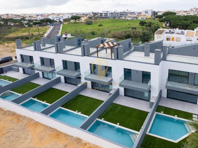 Casa venda em Alto do Calhau, Faro