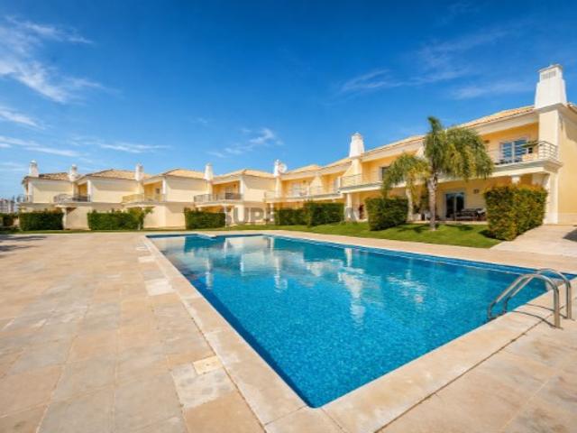 Casa venda em Albufeira e Olhos de Água, Albufeira
