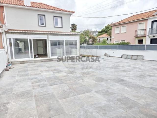Casa venda em Bairro de Santa Cruz de Benfica, Lisboa