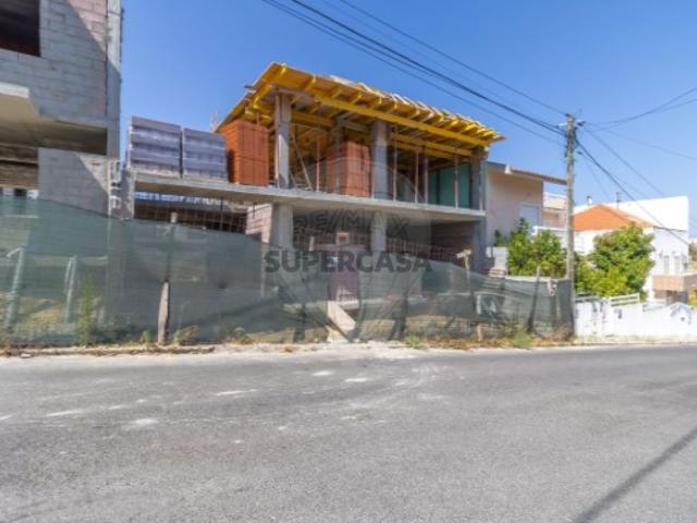 Casa venda em Loures, Bairro da Nossa Senhora da Nazaré