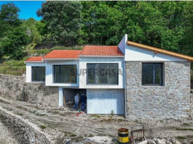 Casa venda em Mondim De Basto, Vila Real