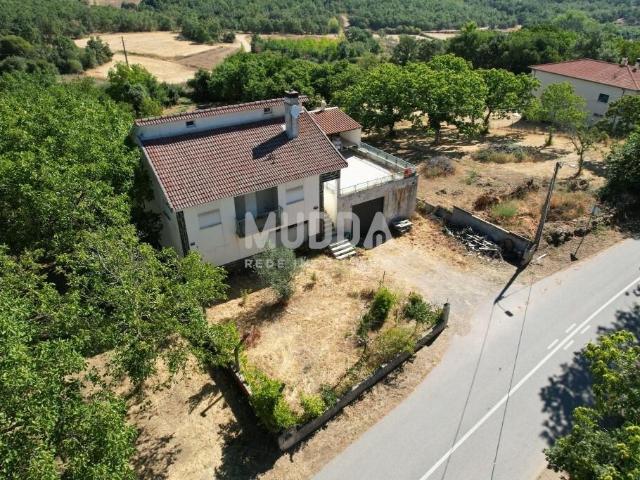 Casa venda em Carregosa, Oliveira de Azeméis