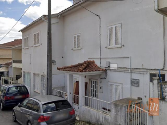 Moradia venda em Casal De Cambra, Portela de Cambra