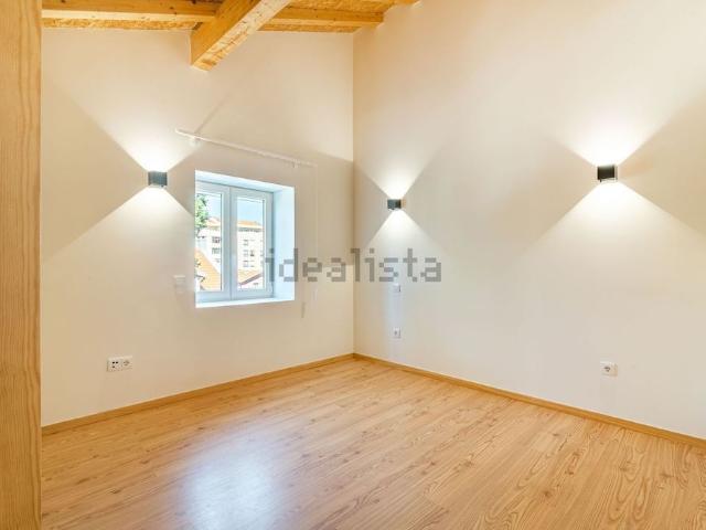 Casa alugar em Conjunto Urbano da Ribeira, Porto