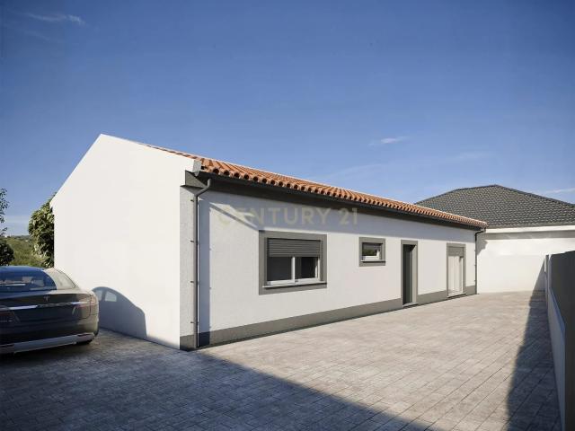 Casa venda em Marinha Grande, Leiria