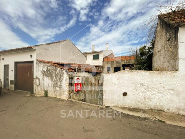 Casa venda em Casais de Maria Delfina, Santarém