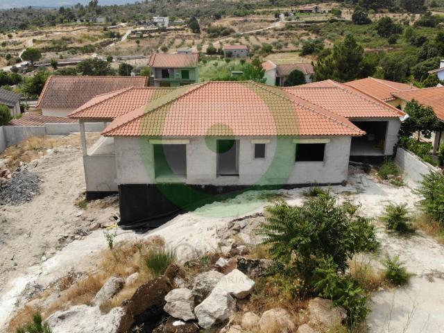 Casa venda em Argeriz, Vila Real