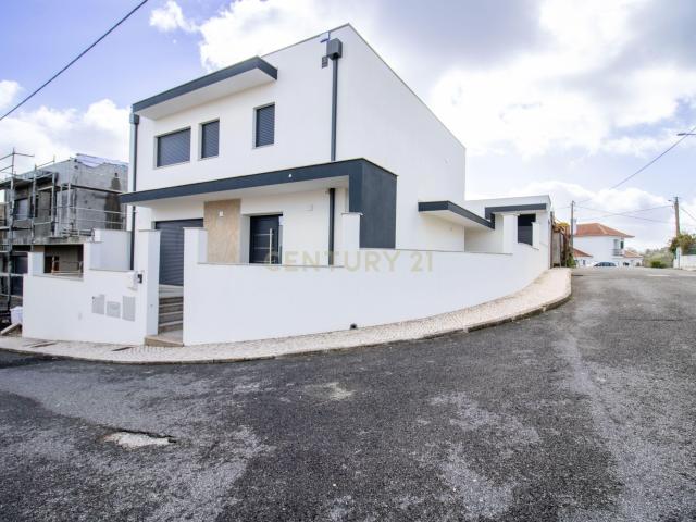 Casa venda em Catujal, Santiago Dos Velhos