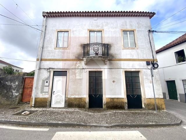 Casa venda em Alcanena, Santarém