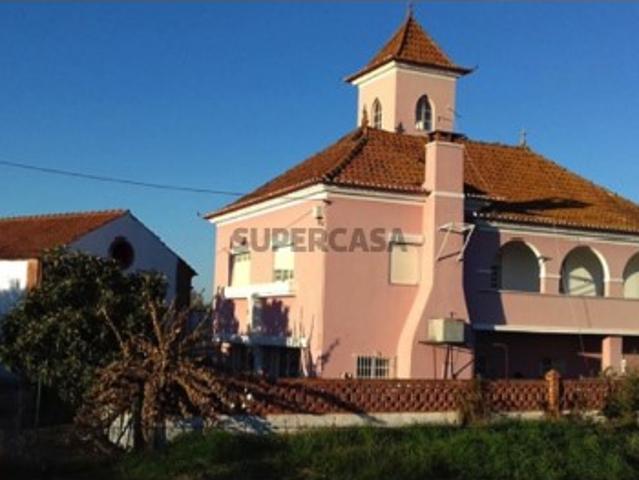 Casa venda em Delongo, Tomar