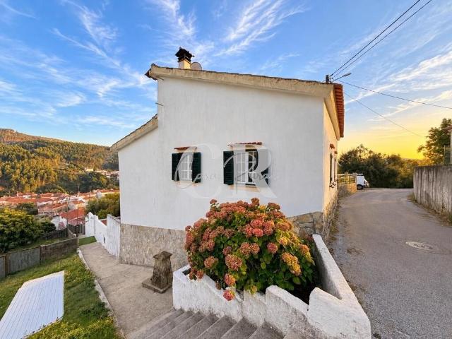 Casa venda em Castanheira de Pera e Coentral, Castanheira de Pera