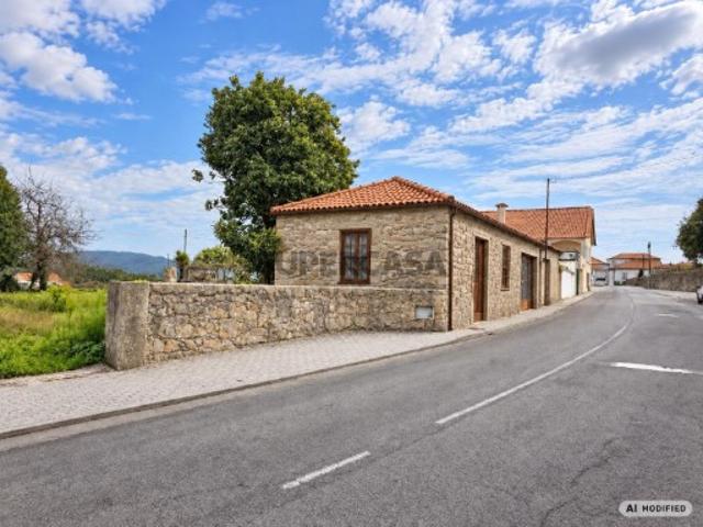 Casa venda em Chorente, Góios, Courel, Pedra Furada e Gueral, Barcelos