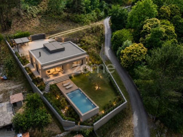 Casa venda em Alto da Quinta, Parada Do Bouro