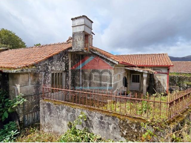 Casa venda em Mosteiro, Monção
