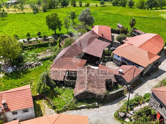 Casa venda em Parada Do Bouro, Braga