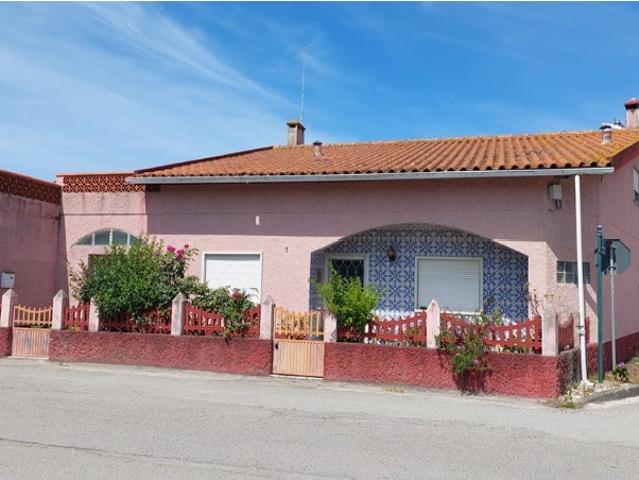 Casa venda em Marinha Grande, Leiria