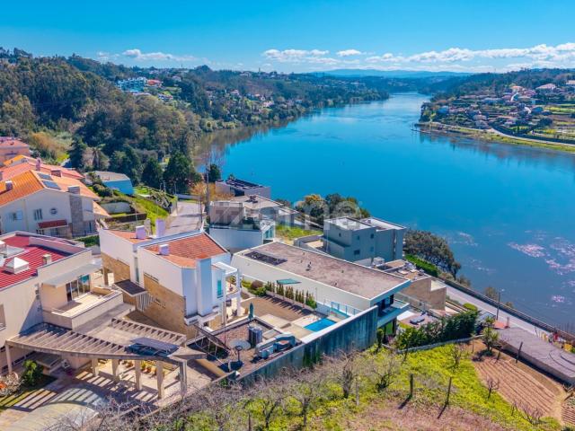 Casa venda em Minhoteira, Gondomar