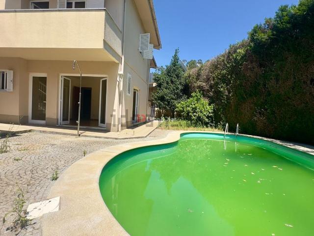 Moradia venda em Escapães, Escapães