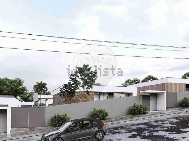 Moradia venda em Escapães, Escapães