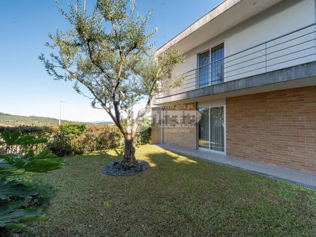 Casa venda em Escudeiros e Penso (Santo Estêvão e São Vicente), Braga
