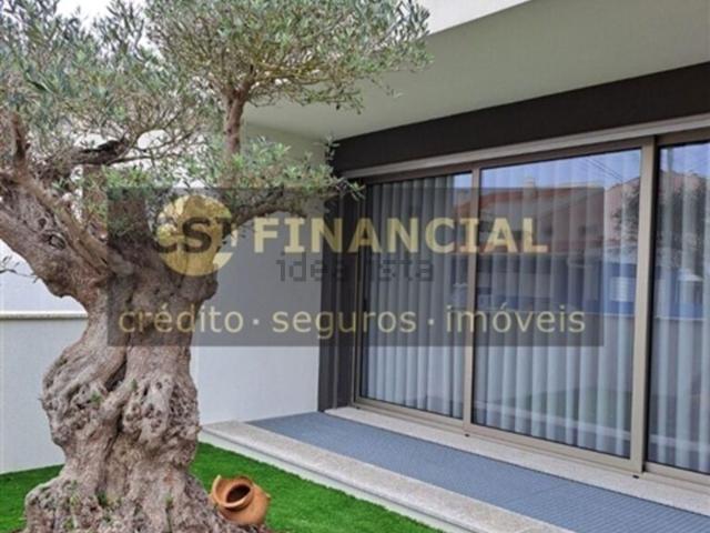 Casa venda em Praia de Esmoriz, Ovar