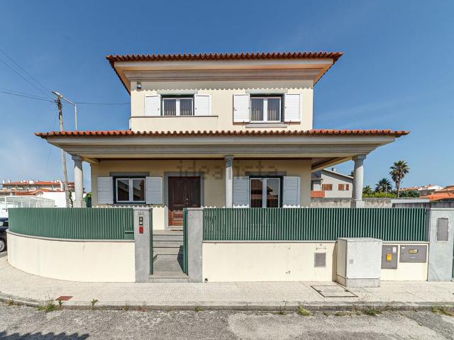 Casa venda em Praia de Esmoriz, Ovar