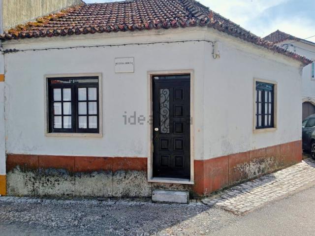 Casa venda em Alcanena, Santarém
