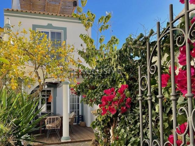 Casa venda em Estômbar, Faro