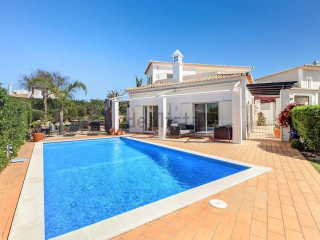 Casa venda em Estômbar, Faro