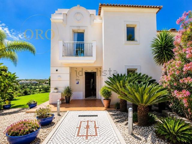 Casa venda em Estômbar, Faro
