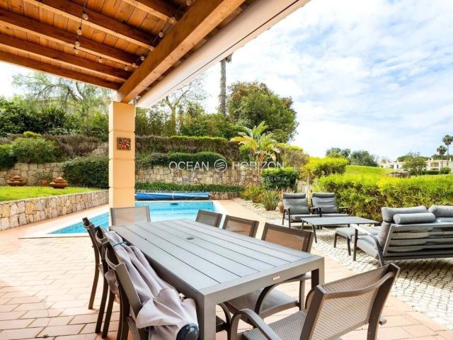 Casa venda em Estômbar, Faro