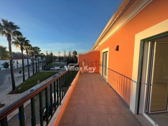 Casa venda em Estômbar, Faro