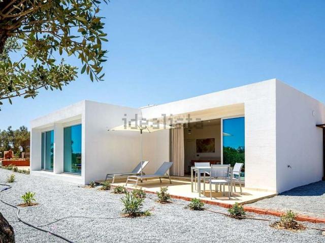 Casa venda em Estômbar, Faro