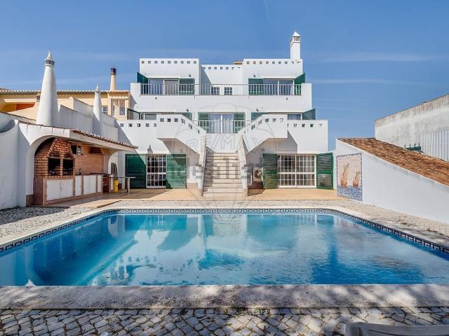 Casa venda em Mexilhoeira da Carregação, Parchal