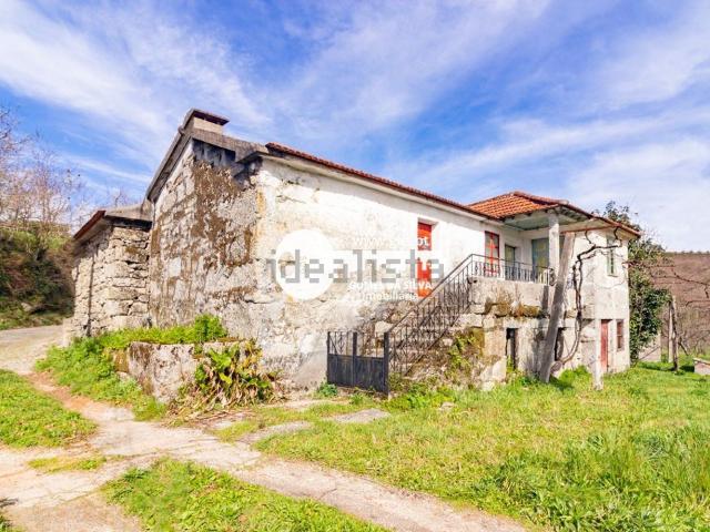 Casa venda em Cabeceiros, Fafe