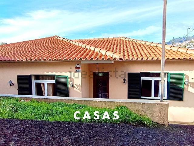 Casa venda em Estreito de Câmara de Lobos, Câmara De Lobos